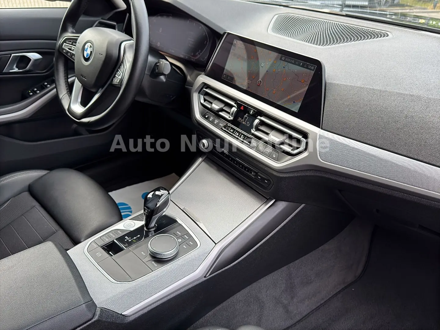 318d Limousine Automatik Leder Navi Live LED AHK