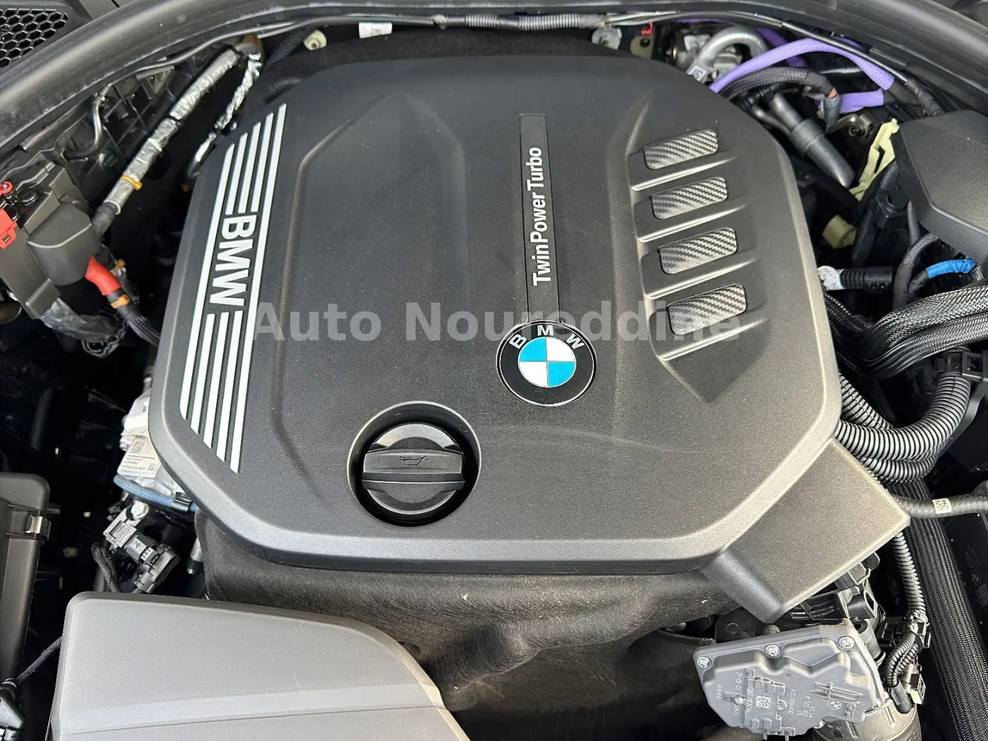 318d Limousine Automatik Leder Navi Live LED AHK