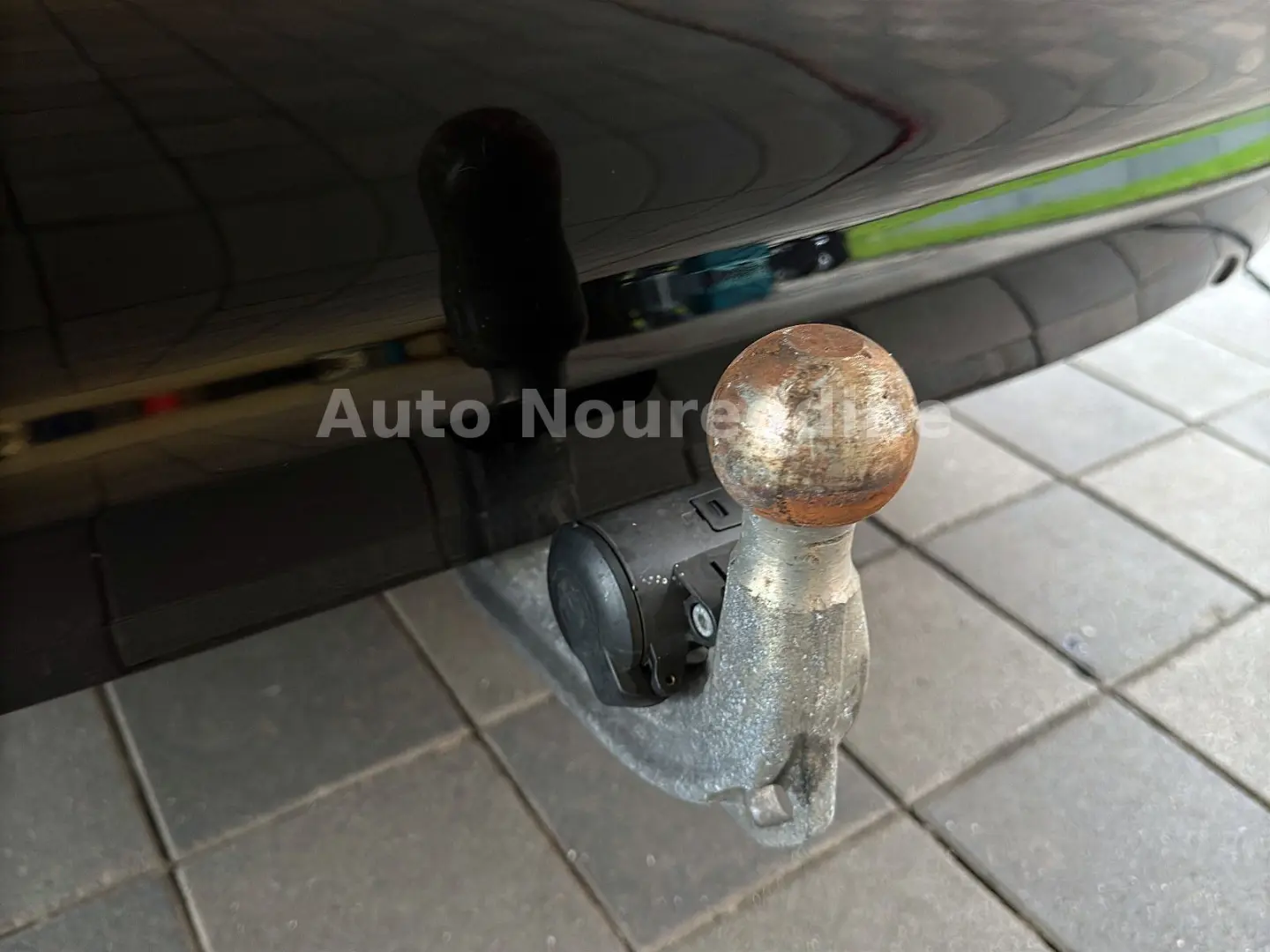 318d Limousine Automatik Leder Navi Live LED AHK