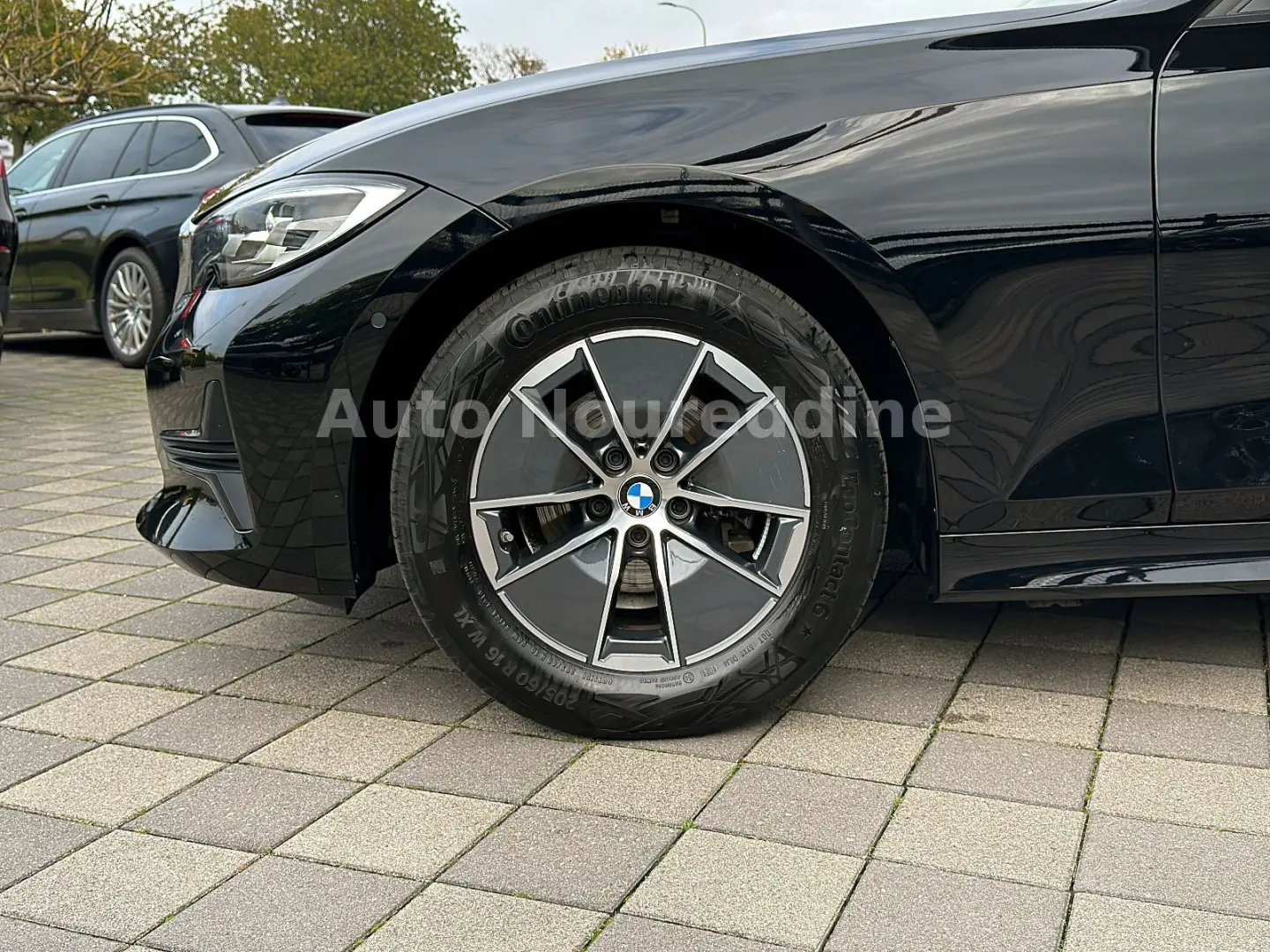 318d Limousine Automatik Leder Navi Live LED AHK