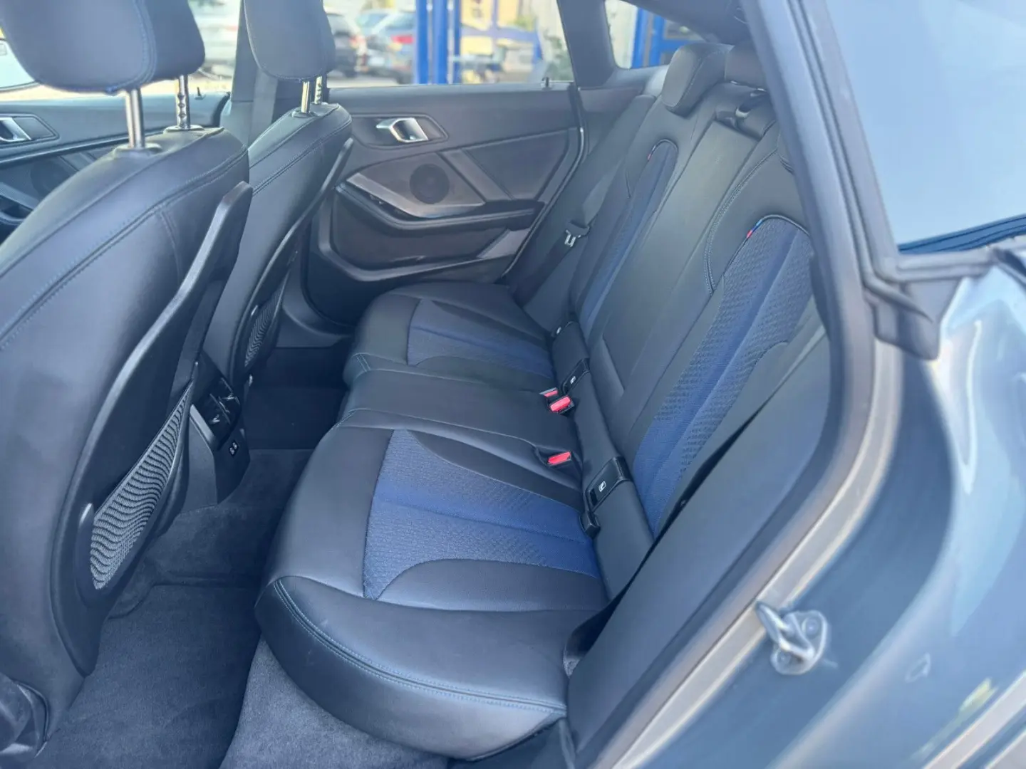 BMW 218i   M-PAKET   AREOPAKET   COMFORT PAKET