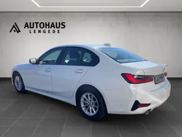 320d Lim. Sport Line  LED  LEDER  KAMERA  LM