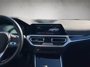 320d Lim. Sport Line  LED  LEDER  KAMERA  LM