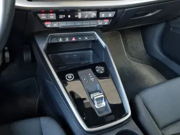 A3 35 TDI Business Klimaauto Pano SHZ Parklenka.