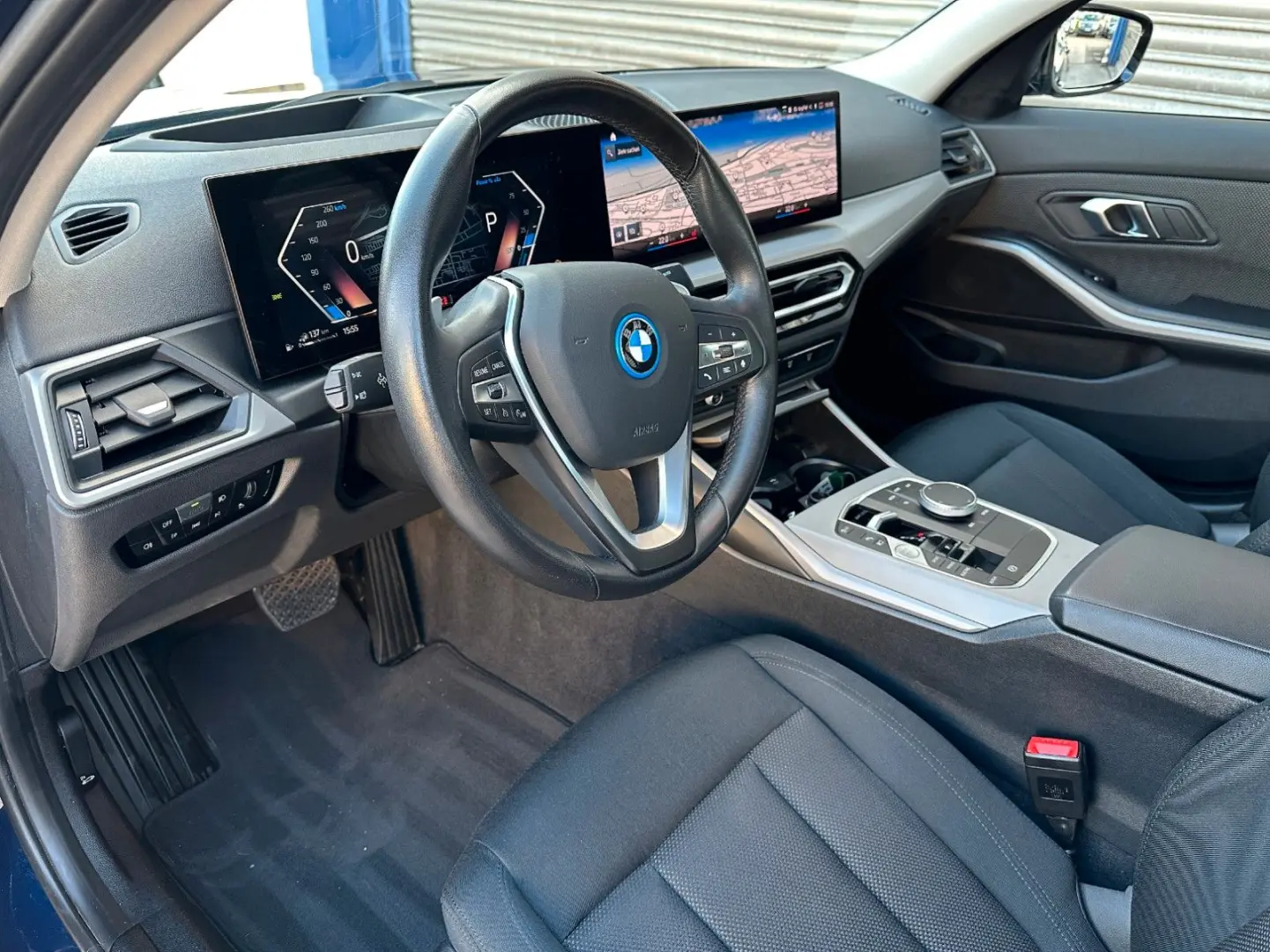 320 e Lim NAVI WIDE-SCREEN LED KAMERA HEAD-UP