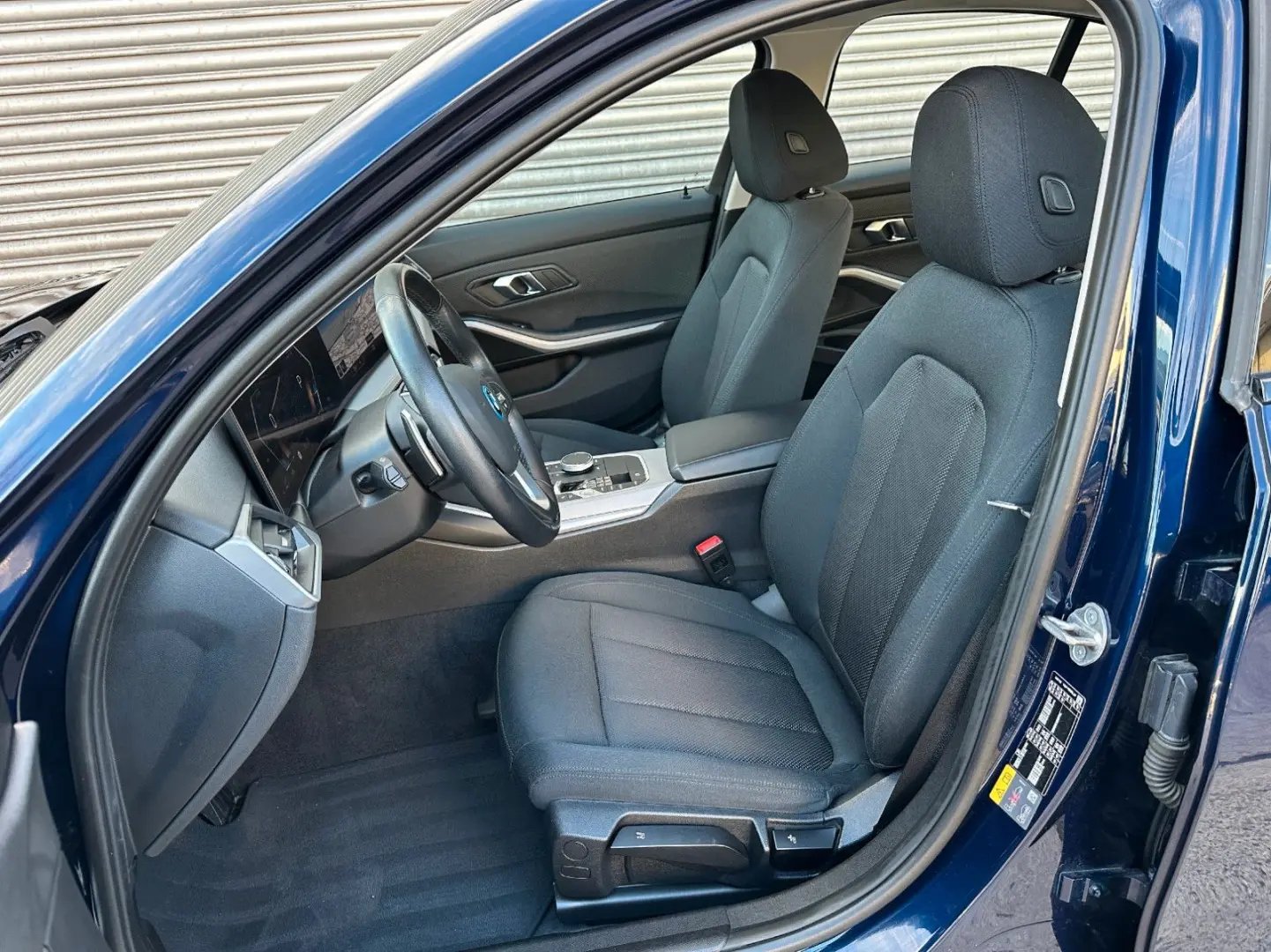 320 e Lim NAVI WIDE-SCREEN LED KAMERA HEAD-UP