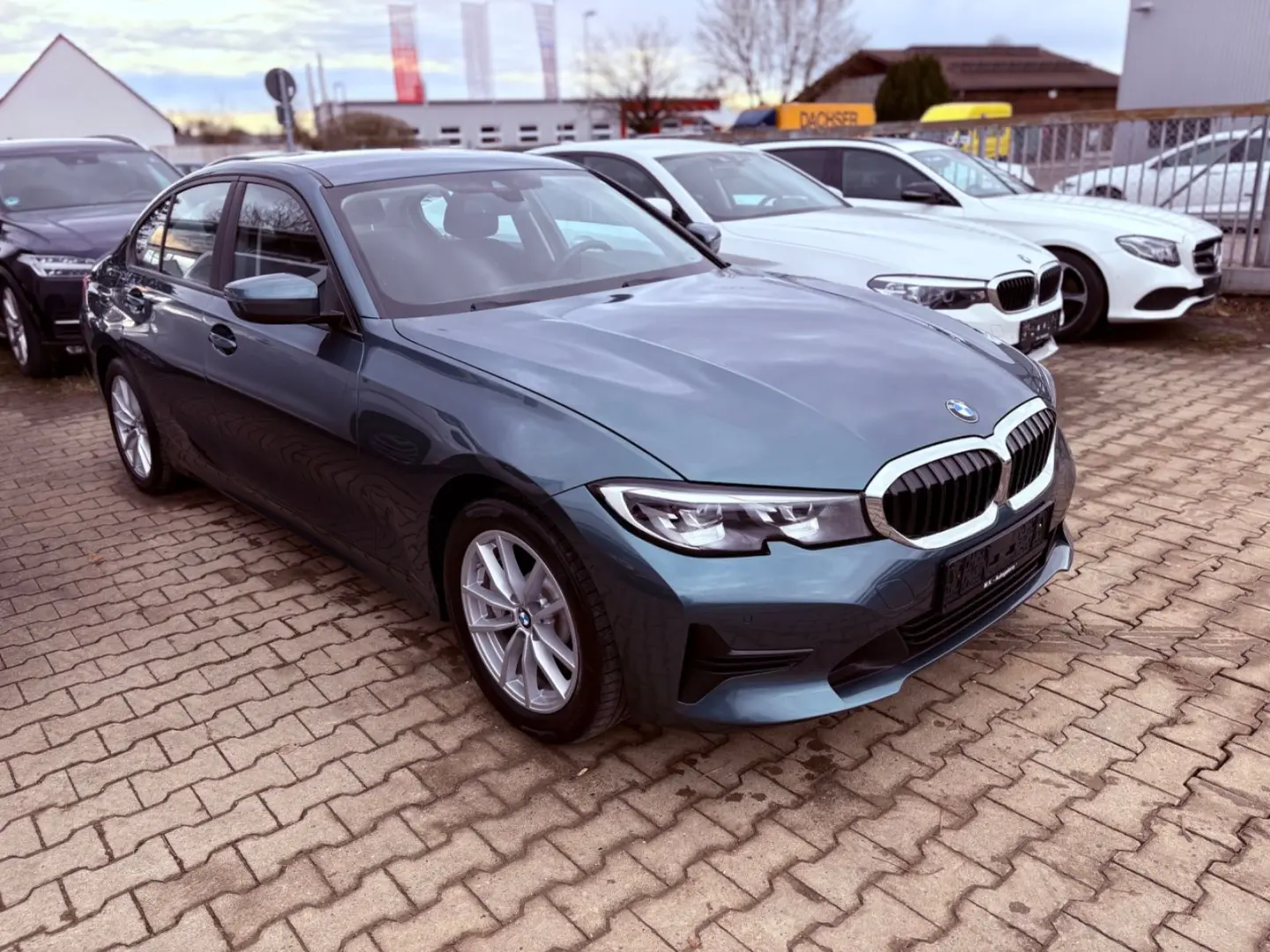 330e Lim. G20 Navi orig. LED-Sch.