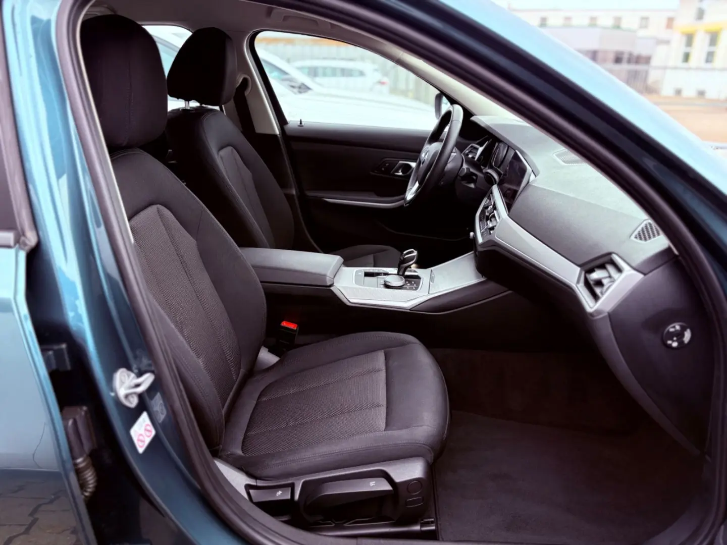 330e Lim. G20 Navi orig. LED-Sch.