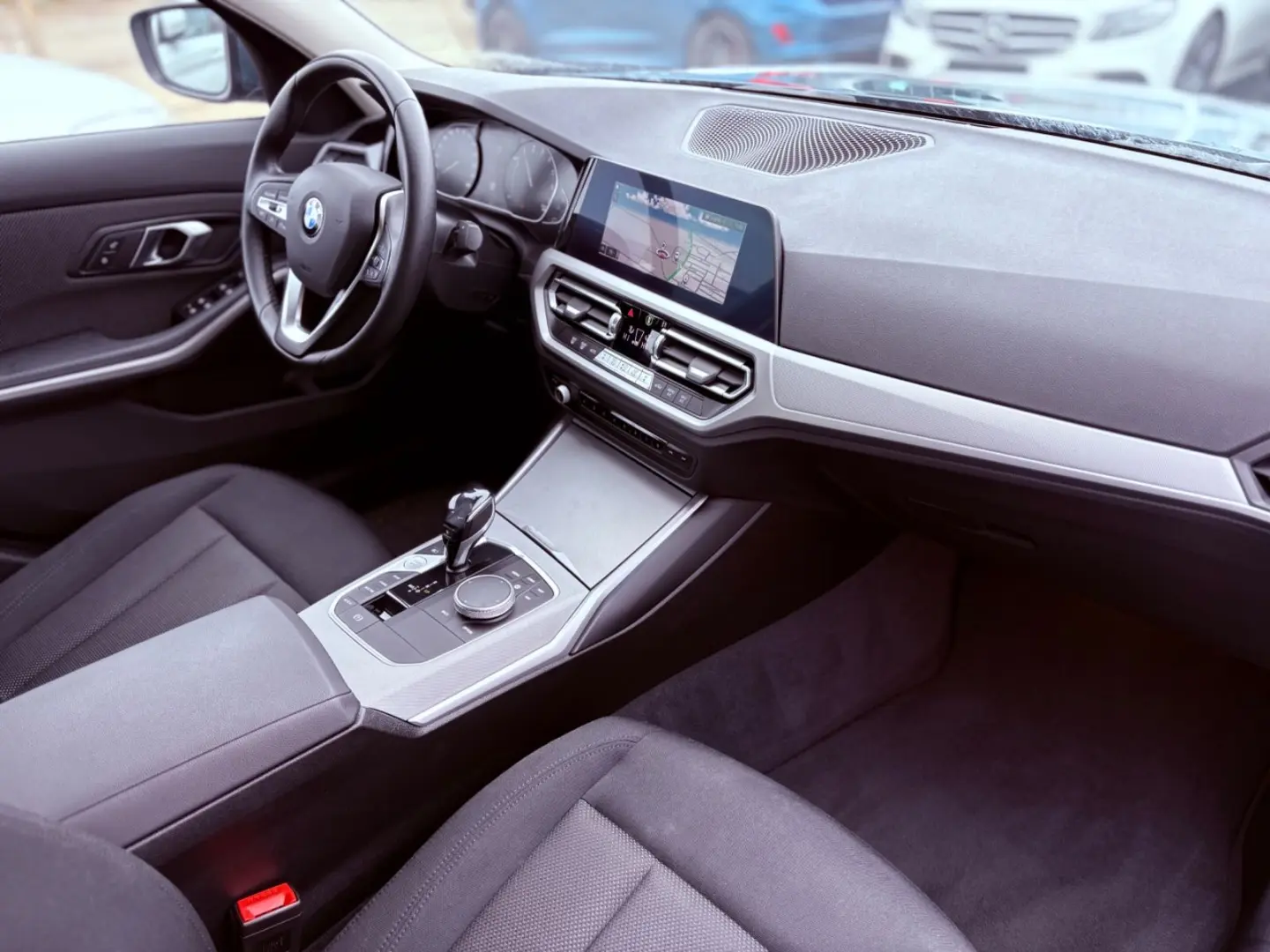 330e Lim. G20 Navi orig. LED-Sch.