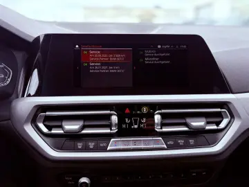 330e Lim. G20 Navi orig. LED-Sch.