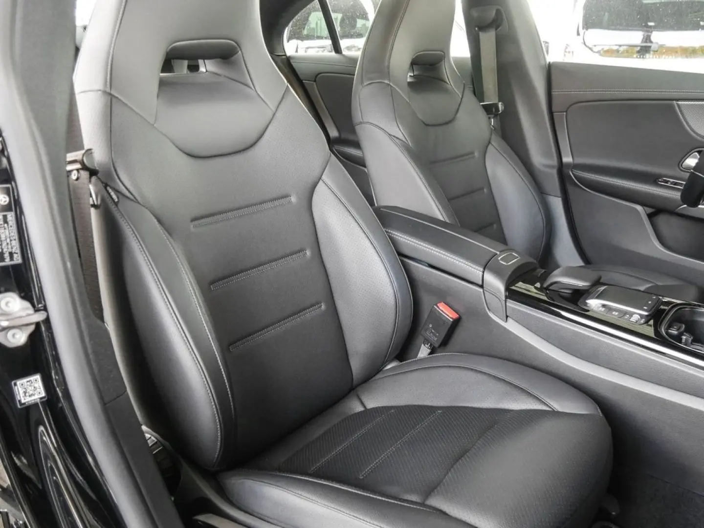 CLA 250e PROGRESSIVE LED NAVI AHK KAM SITZKLIMA