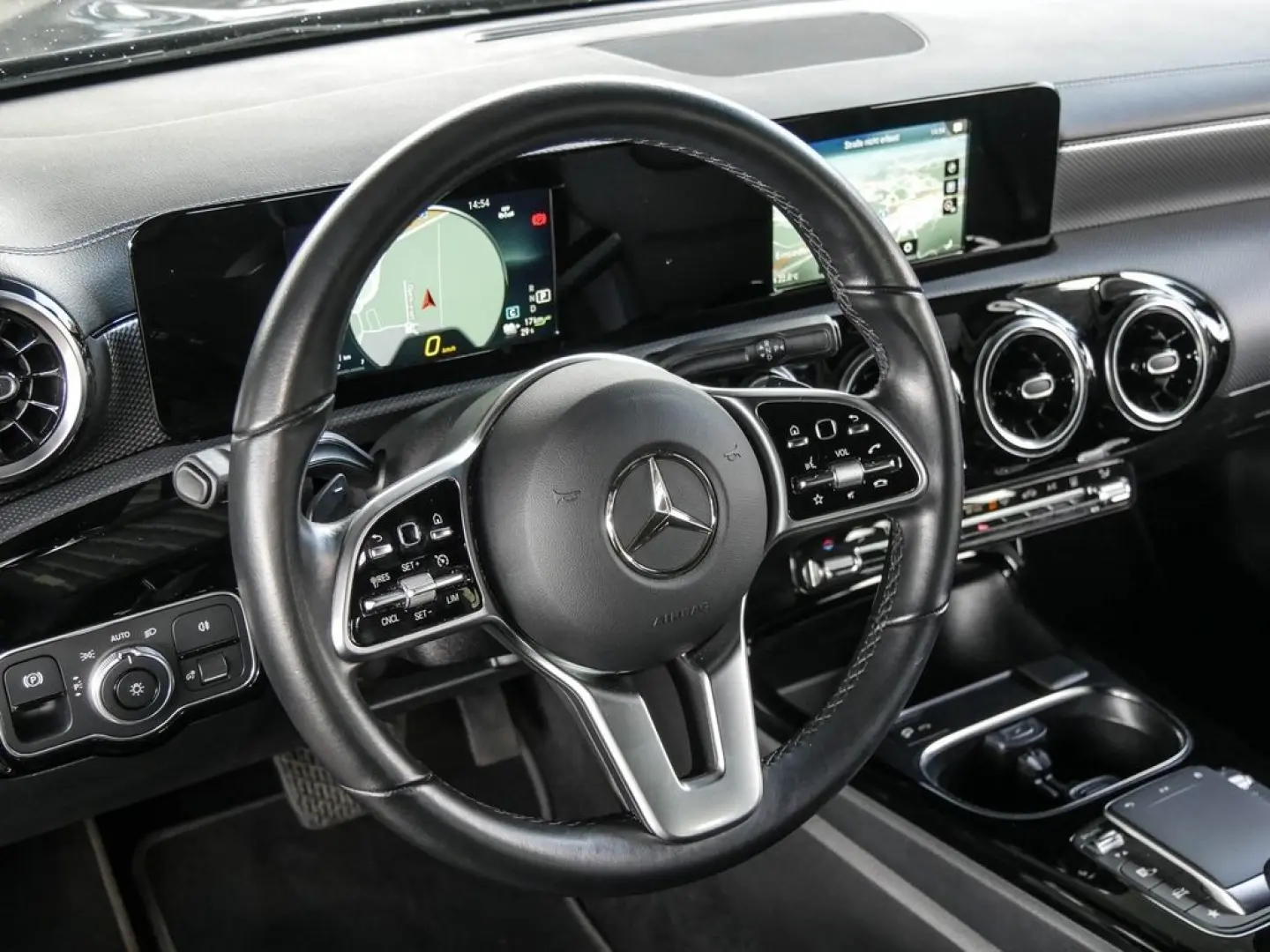 CLA 250e PROGRESSIVE LED NAVI AHK KAM SITZKLIMA