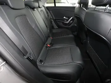 CLA 250 e Coupé DISTRONIC 360  KEYLESS LED 18