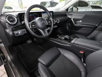 CLA 250 e Coupé DISTRONIC 360  KEYLESS LED 18