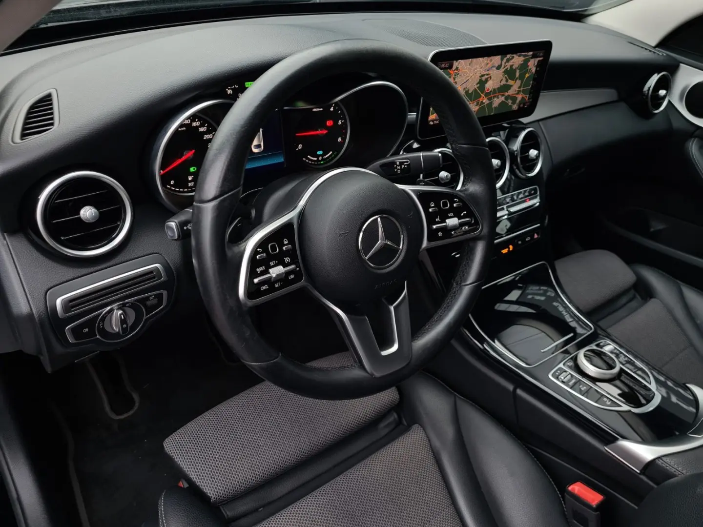 C 300de AVANTGARDE - LED - 8 x ALU -