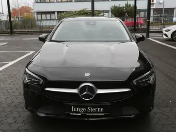 CLA 250 e Coupé MBUXNavi  Kamera Public Charging