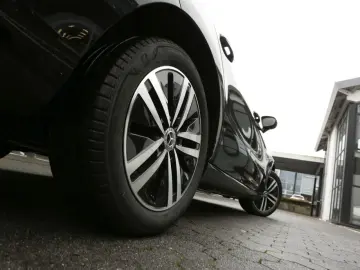 CLA 250 e Coupé MBUXNavi  Kamera Public Charging