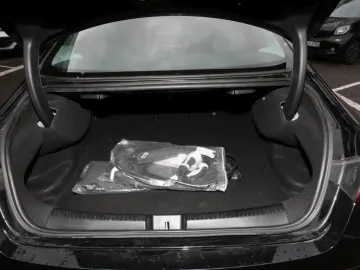 CLA 250 e Coupé MBUXNavi  Kamera Public Charging