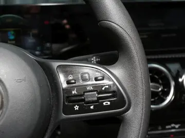 CLA 250 e Coupé MBUXNavi  Kamera Public Charging