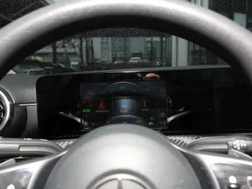 CLA 250 e Coupé MBUXNavi  Kamera Public Charging