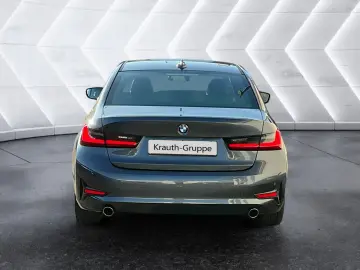 318d Limousine DAB LED Klimaaut. PDC