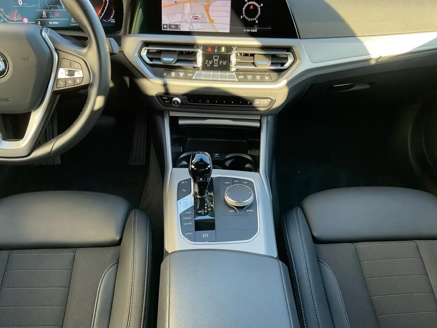 318d Limousine DAB LED Klimaaut. PDC