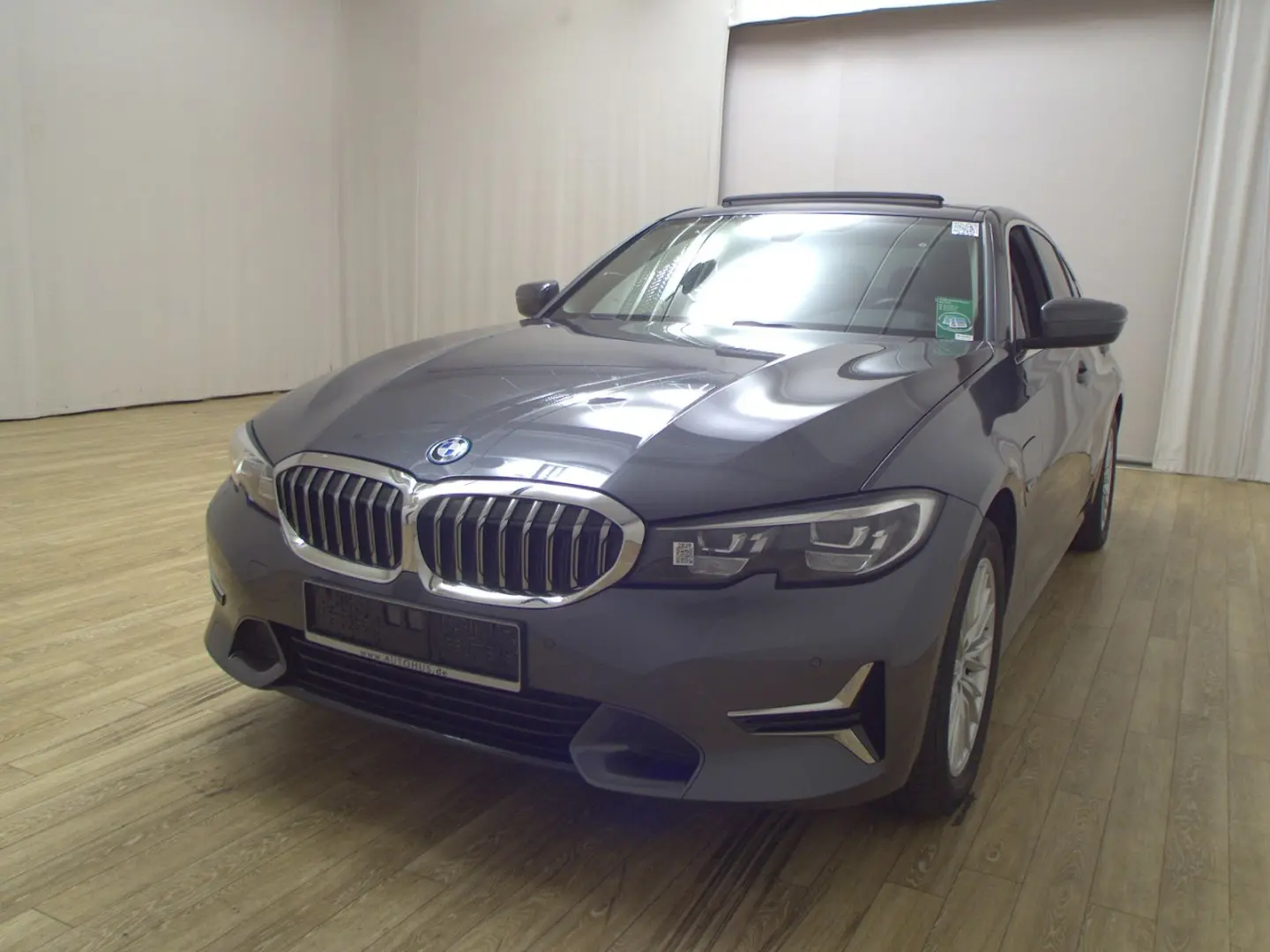 320e Luxury-Line GSD Leder Navi LC Prof. Kamera