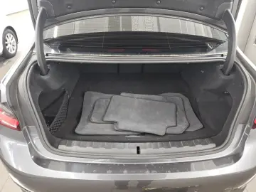 320e Luxury-Line GSD Leder Navi LC Prof. Kamera