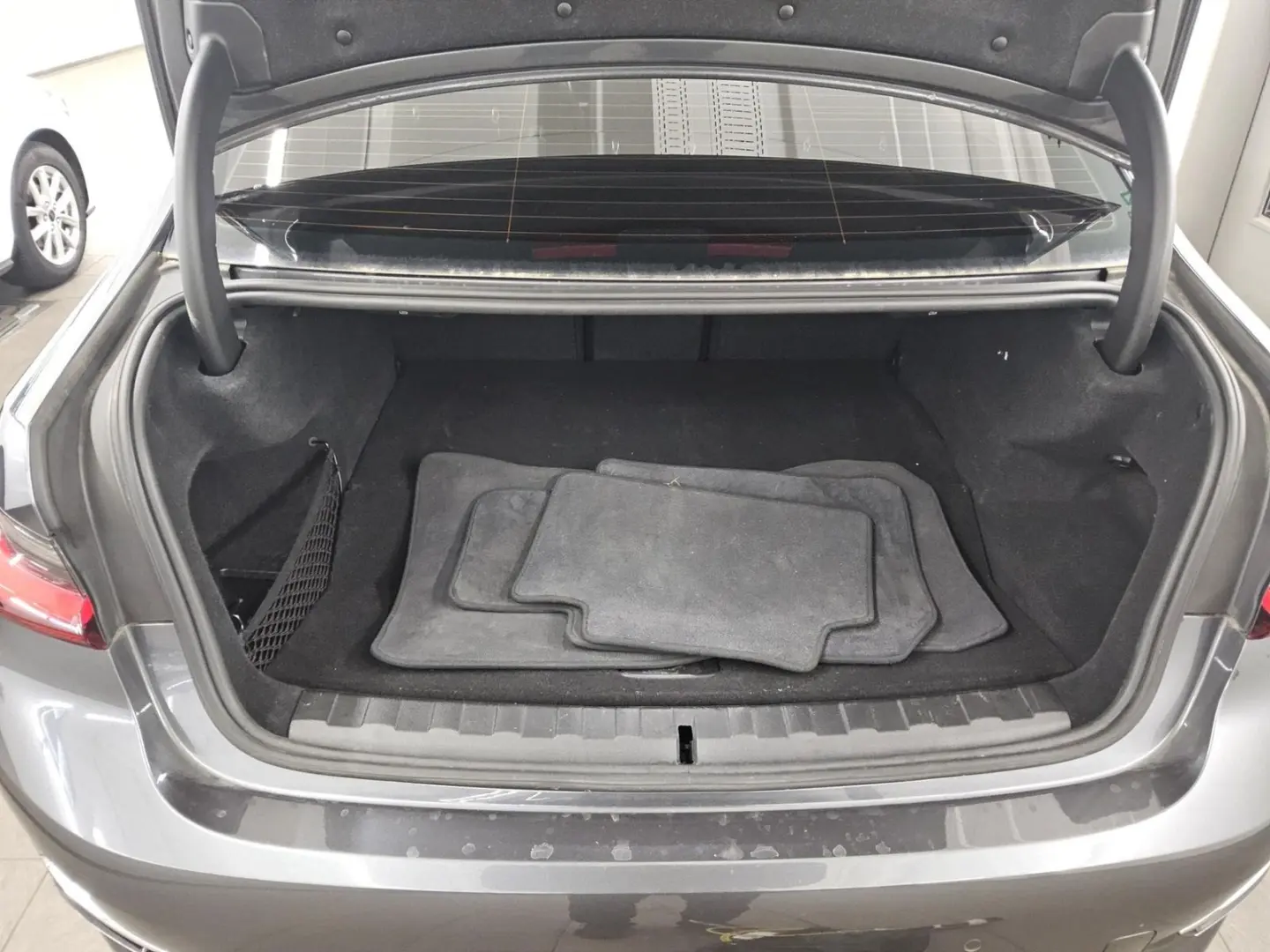 320e Luxury-Line GSD Leder Navi LC Prof. Kamera