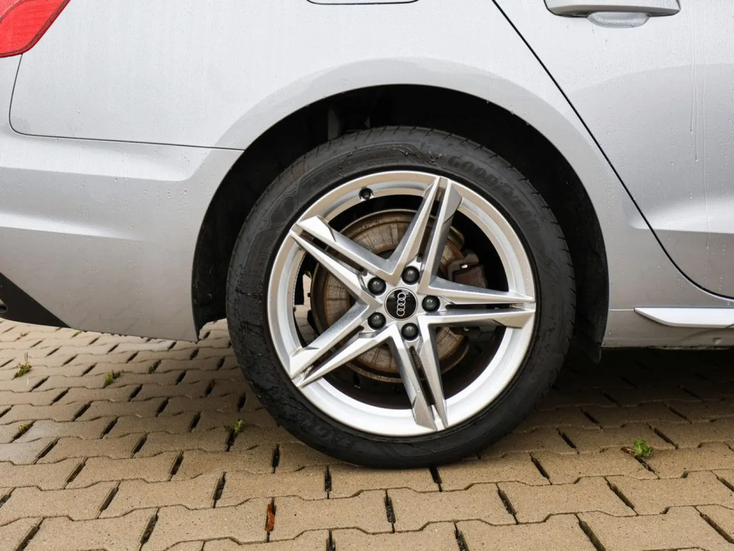 A4 Limo advanced 40 TDI S tronic LED NAVI KAMERA