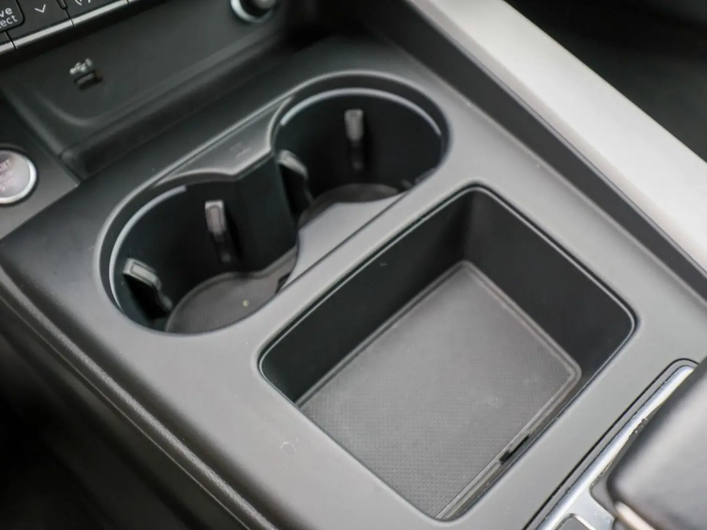 A4 Limo advanced 40 TDI S tronic LED NAVI KAMERA