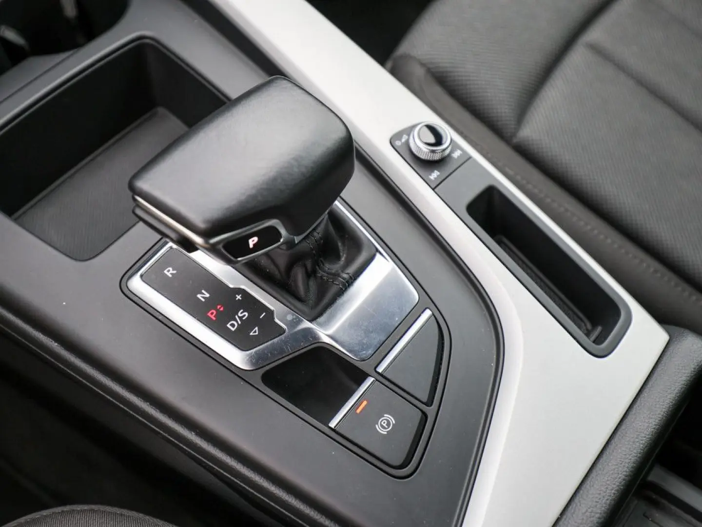 A4 Limo advanced 40 TDI S tronic LED NAVI KAMERA