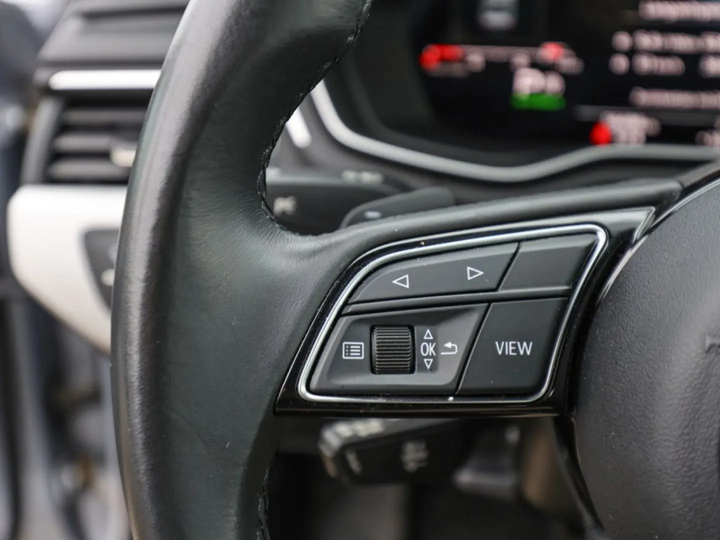 A4 Limo advanced 40 TDI S tronic LED NAVI KAMERA