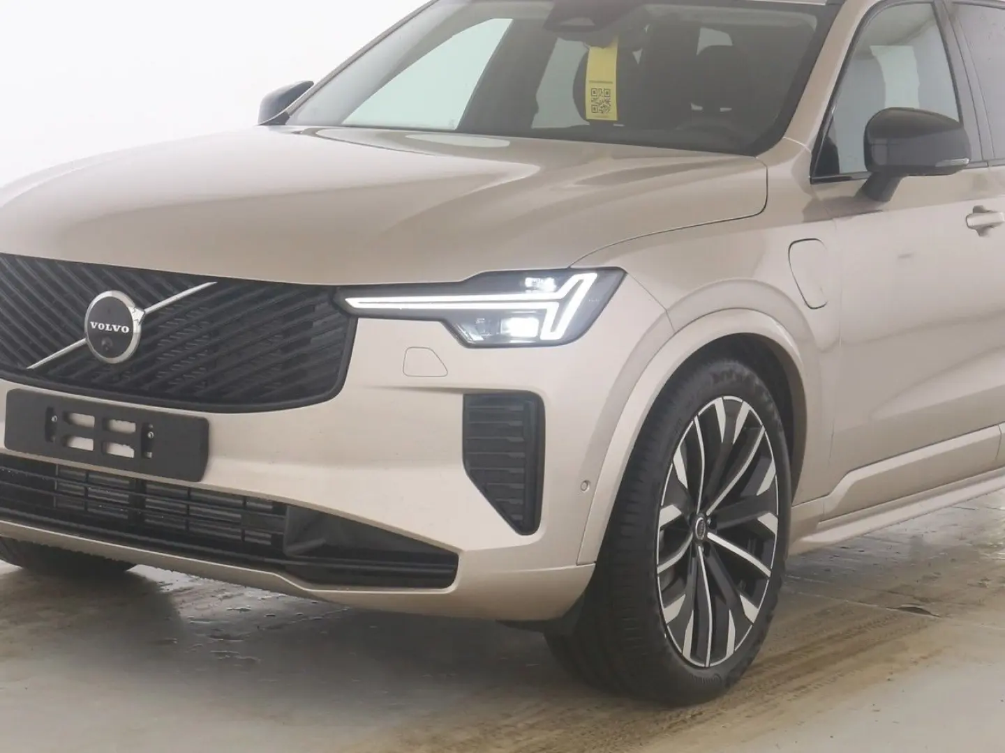 XC90 T8 Plus Dark Plug-In Hybrid Air Susp 360  Cristal H&K