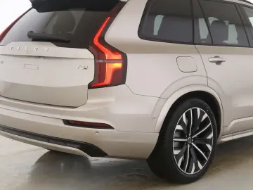 XC90 T8 Plus Dark Plug-In Hybrid Air Susp 360  Cristal H&K