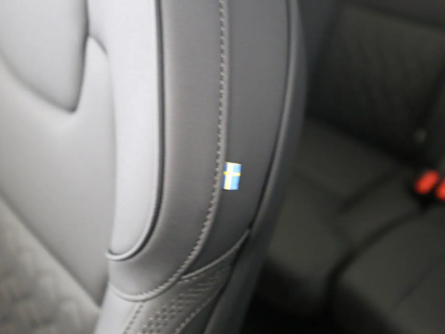 XC90 T8 Plus Dark Plug-In Hybrid Air Susp 360  Cristal H&K