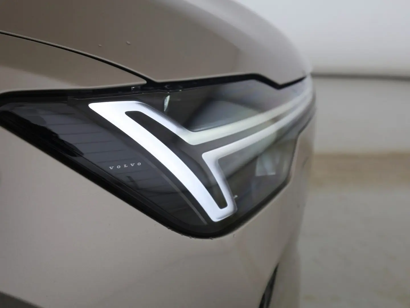 XC90 T8 Plus Dark Plug-In Hybrid Air Susp 360  Cristal H&K