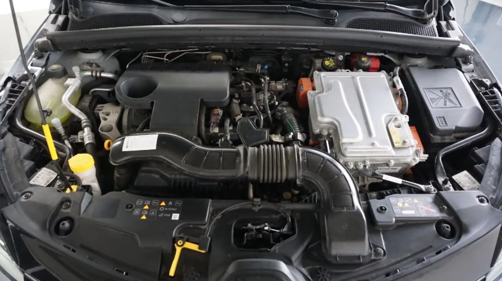 RENAULT CLIO 1.6 E-Tech 145 esprit alpine Auto