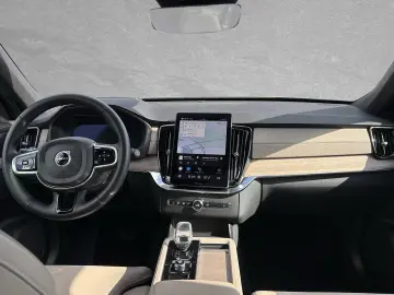 XC90 T8 PHEV AWD Plus Dark 360 Cristal H&K Panoramic Hud