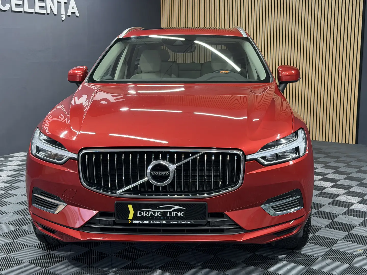 VOLVO XC60 AWD Momentum