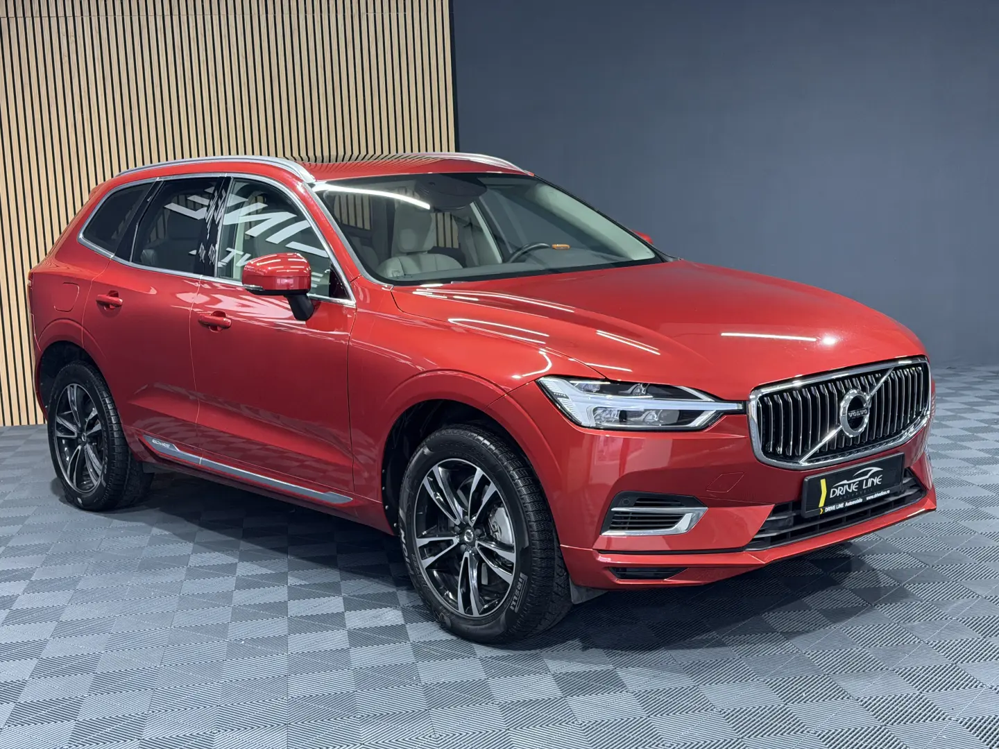 VOLVO XC60 AWD Momentum