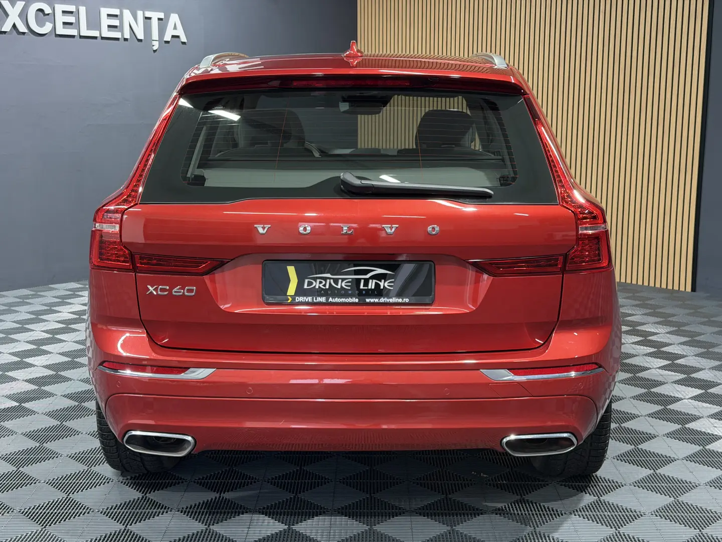 VOLVO XC60 AWD Momentum