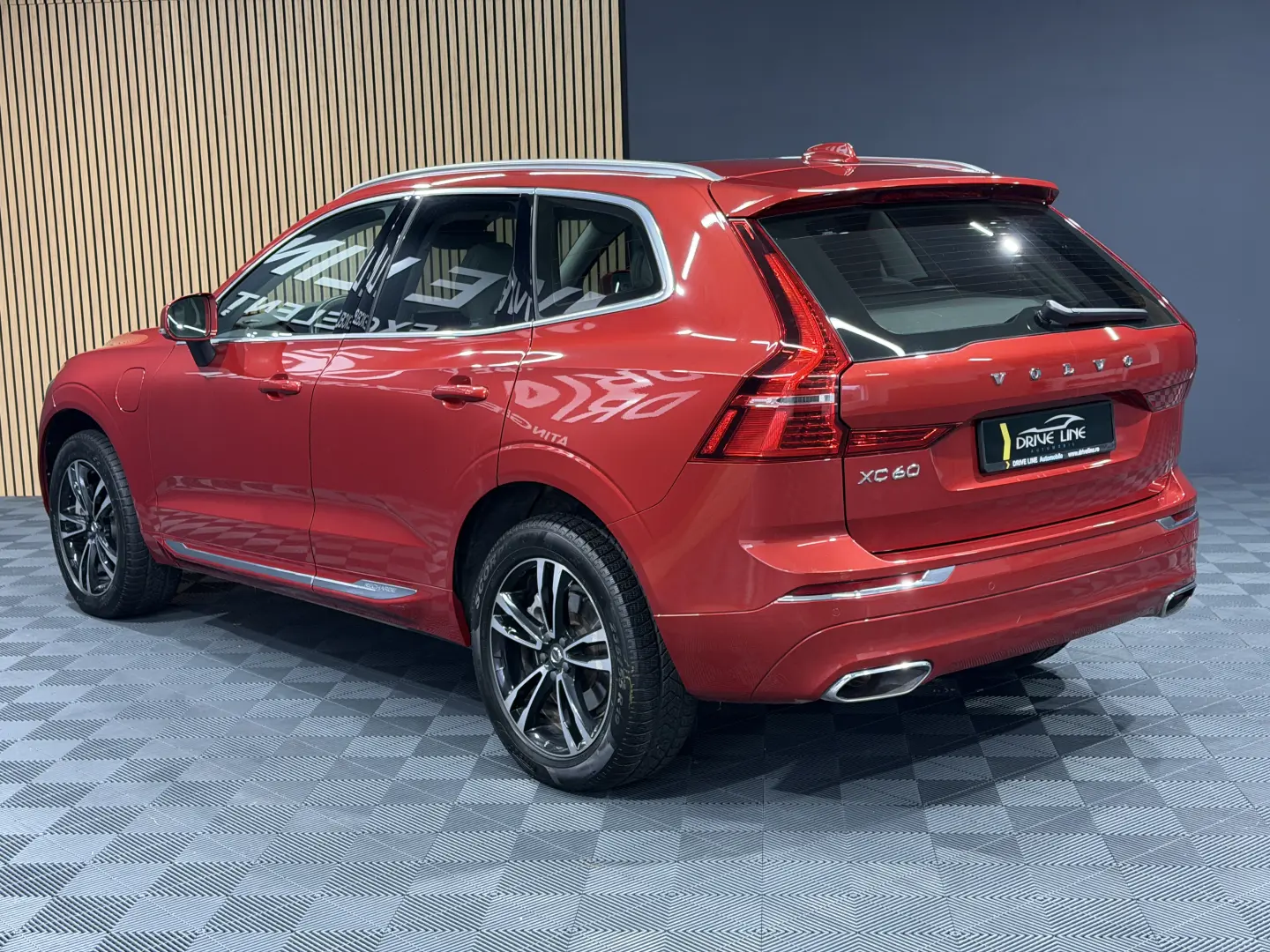 VOLVO XC60 AWD Momentum