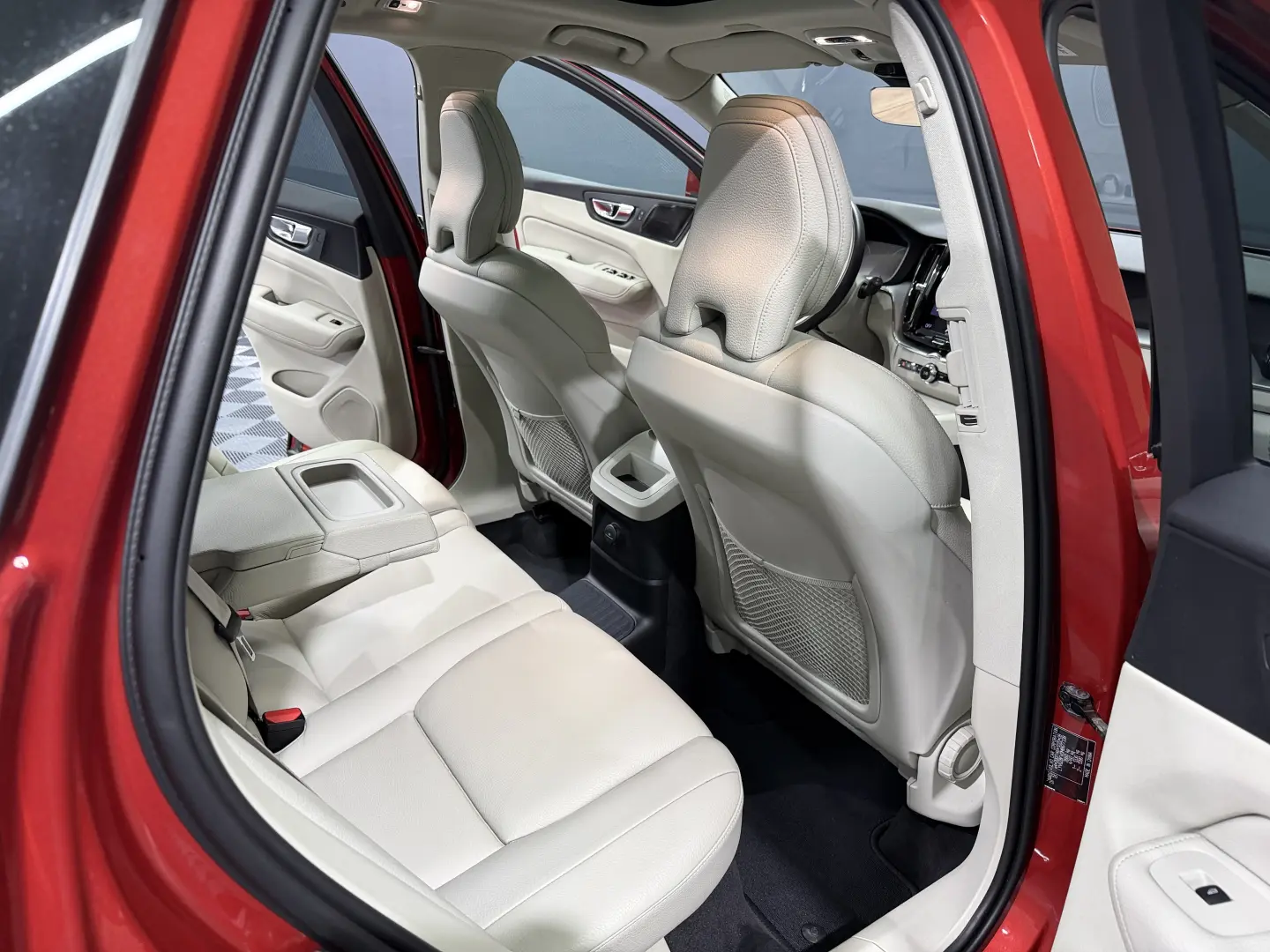 VOLVO XC60 AWD Momentum