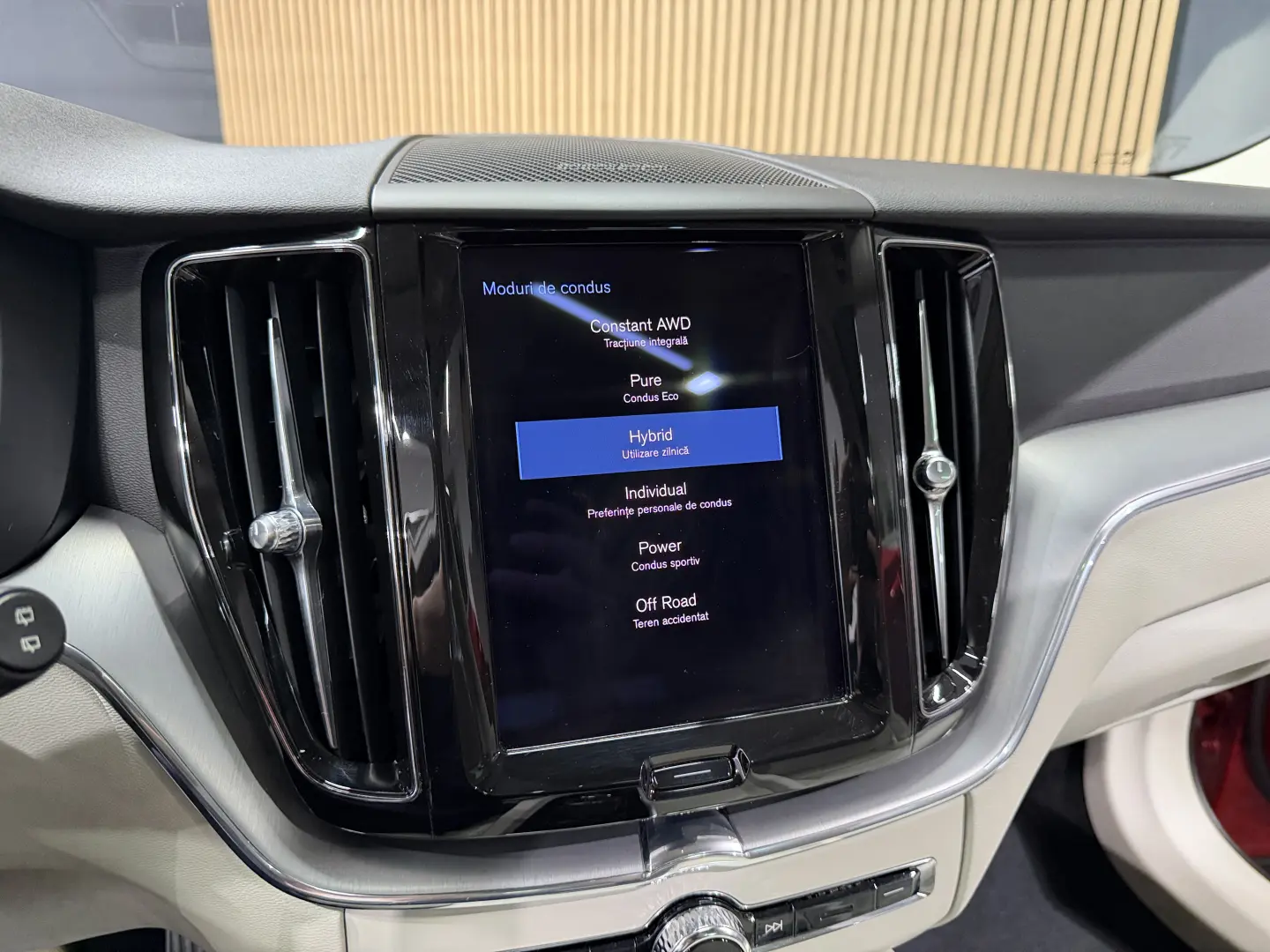 VOLVO XC60 AWD Momentum