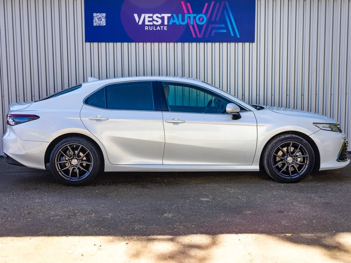 Camry Hybrid Încălzire Volan Încălzit CarPlay Camere360'