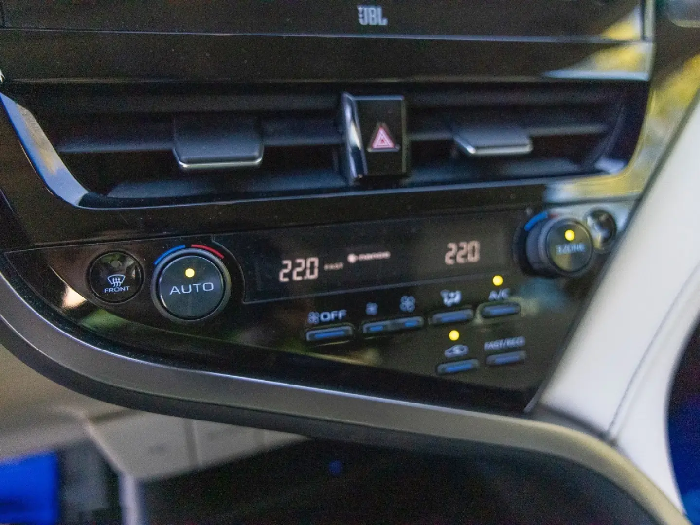 Camry Hybrid Încălzire Volan Încălzit CarPlay Camere360'