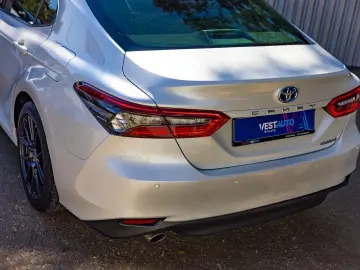 Camry Hybrid Încălzire Volan Încălzit CarPlay Camere360'