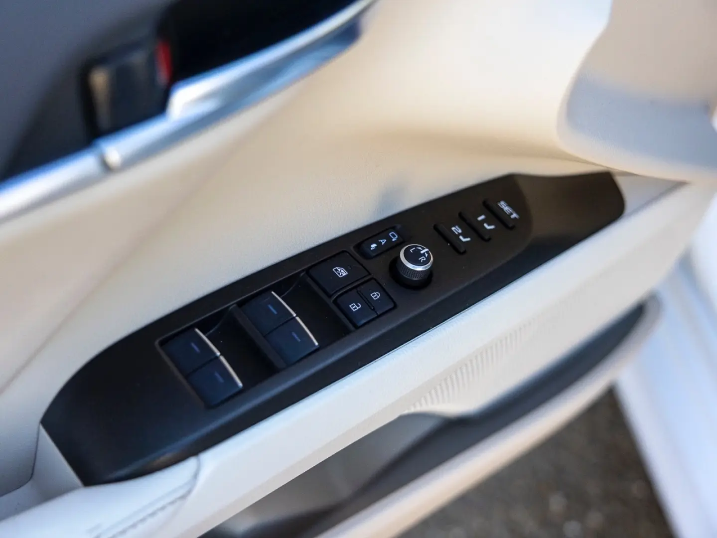 Camry Hybrid Încălzire Volan Încălzit CarPlay Camere360'