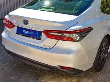 Camry Hybrid Încălzire Volan Încălzit CarPlay Camere360'